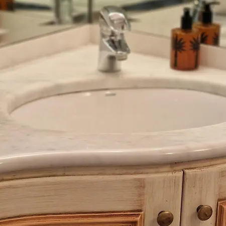 Donna Rosa - Your In