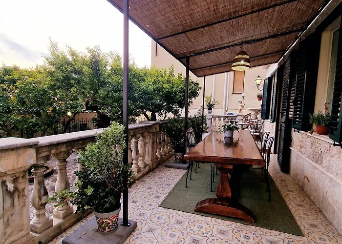 Donna Rosa - Your In 公寓 陶尔米纳