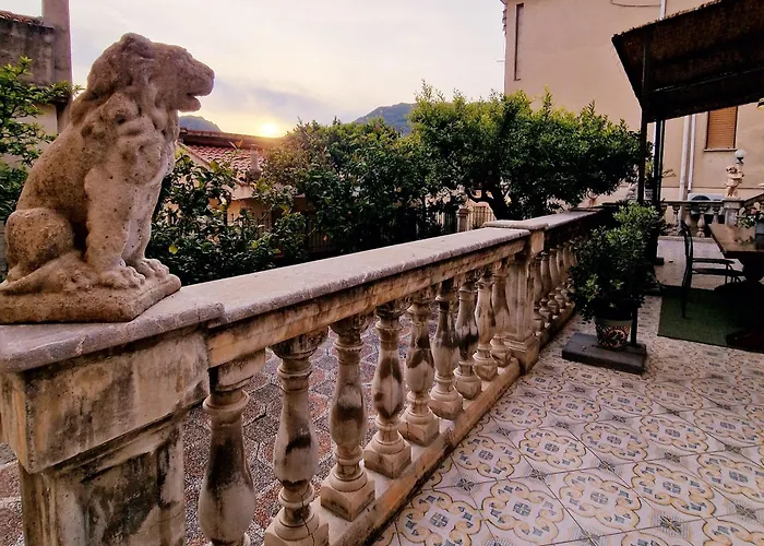 Donna Rosa - Your In 陶尔米纳