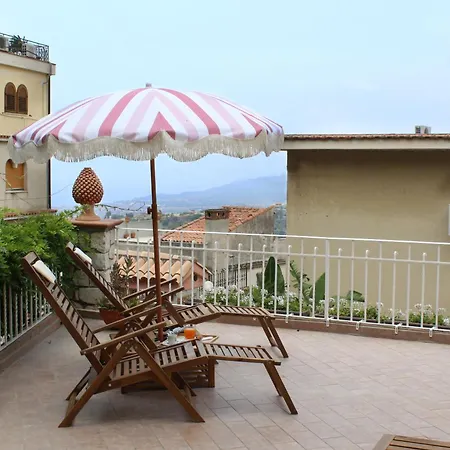 Donna Rosa - Your In Apartment Taormina