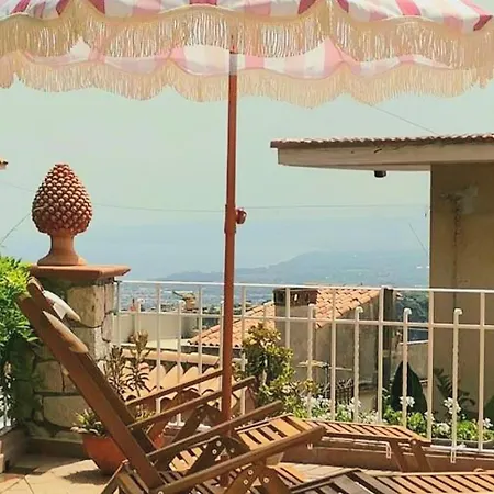 Donna Rosa - Your In شقة