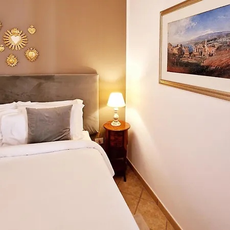 Donna Rosa - Your In شقة