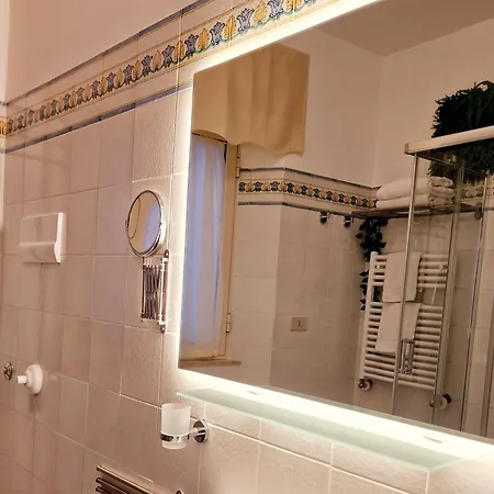 Donna Rosa - Your In شقة تاورمينا