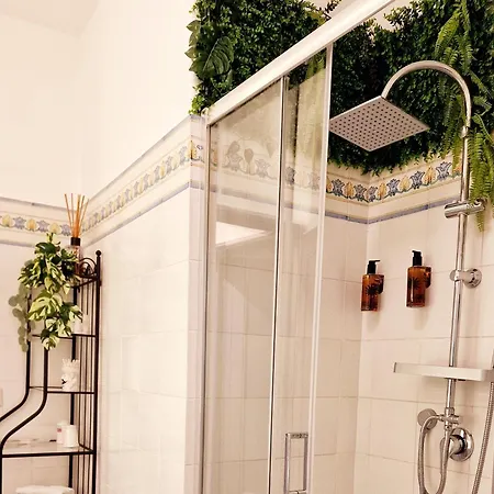 Donna Rosa - Your In * تاورمينا