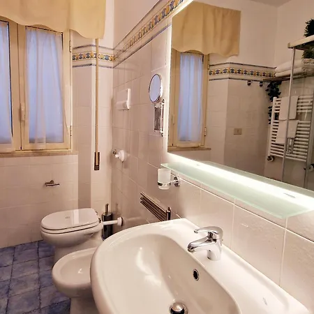 Donna Rosa - Your In *