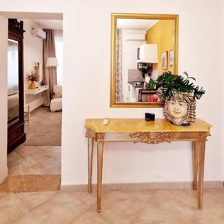 Donna Rosa - Your In * تاورمينا