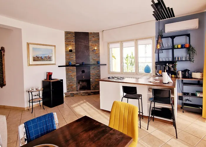 Donna Rosa - Your In * טאורמינה