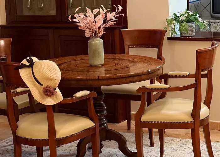 Donna Rosa - Your In דירה