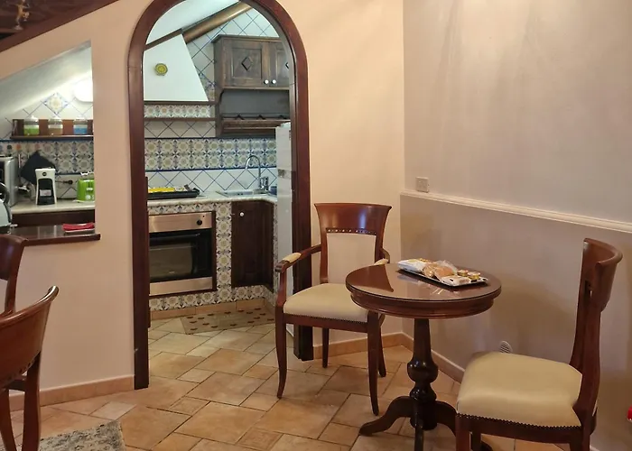 Donna Rosa - Your In טאורמינה