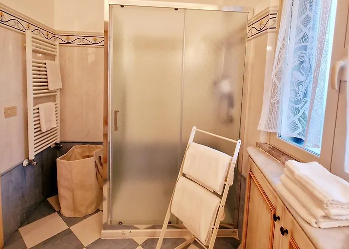 Donna Rosa - Your In