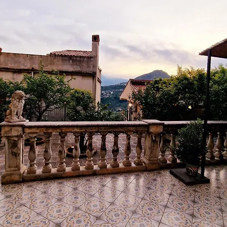 Donna Rosa - Your In Apartmán Taormina